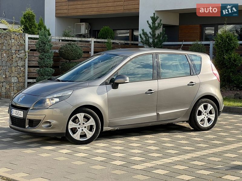 Минивэн Renault Scenic 2010 в Стрые