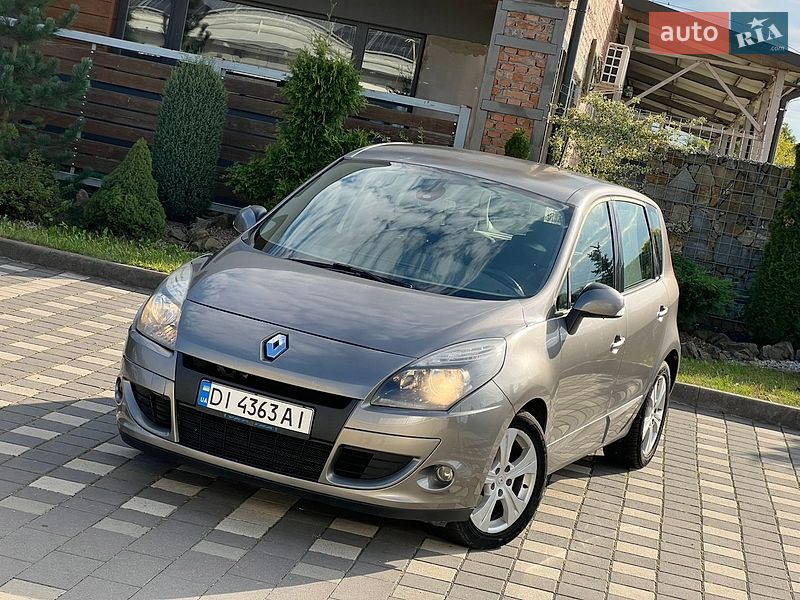 Минивэн Renault Scenic 2010 в Стрые