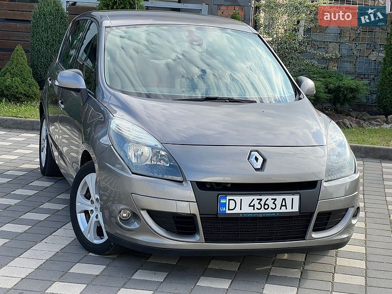 Минивэн Renault Scenic 2010 в Стрые