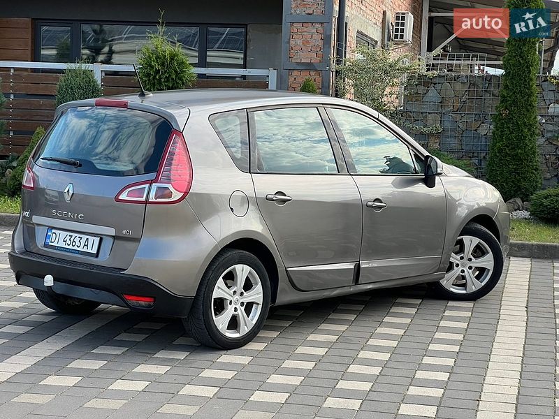 Минивэн Renault Scenic 2010 в Стрые