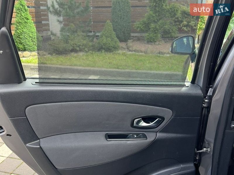 Минивэн Renault Scenic 2010 в Стрые
