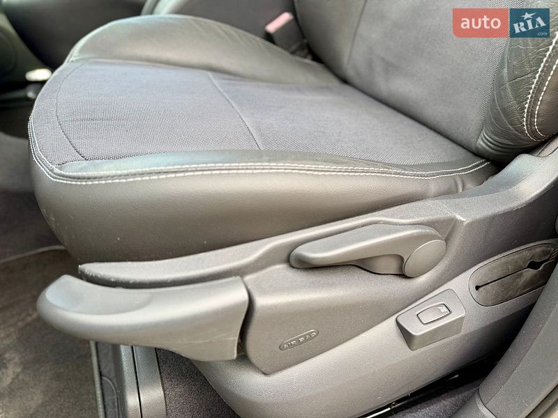 Минивэн Renault Scenic 2008 в Луцке