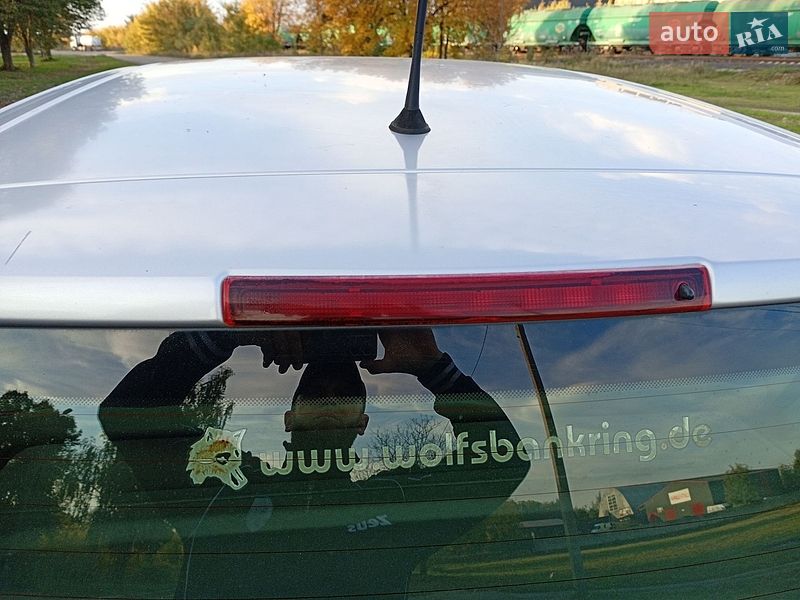 Минивэн Renault Scenic 2005 в Владимире