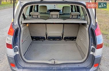 Минивэн Renault Scenic 2005 в Владимире