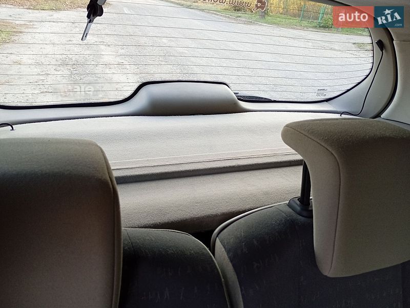 Минивэн Renault Scenic 2005 в Владимире
