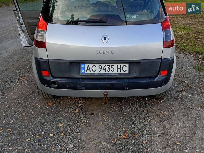Минивэн Renault Scenic 2005 в Владимире