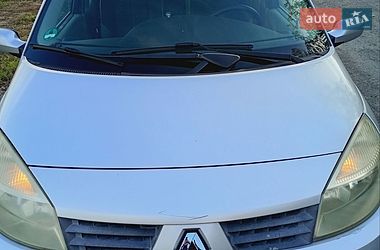 Минивэн Renault Scenic 2005 в Владимире