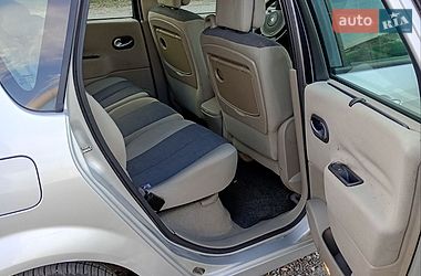 Минивэн Renault Scenic 2005 в Владимире