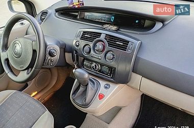 Минивэн Renault Scenic 2005 в Владимире