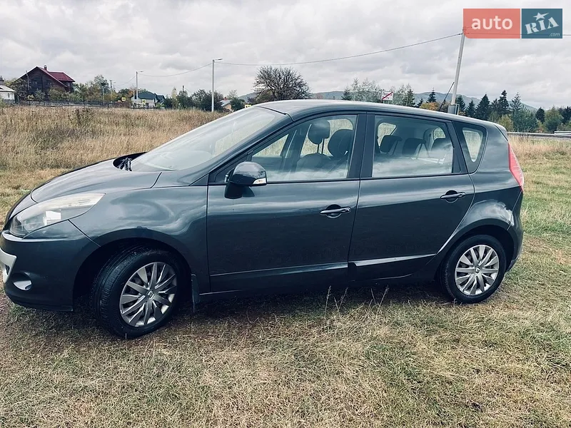 Renault Scenic 2011