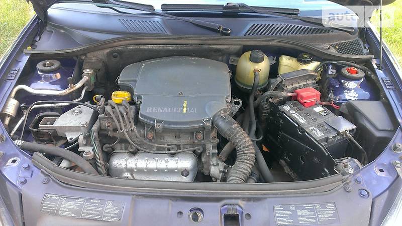 Седан Renault Symbol 2004 в Киеве