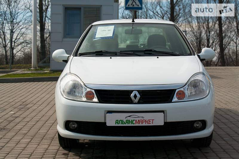 Седан Renault Symbol 2012 в Ивано-Франковске