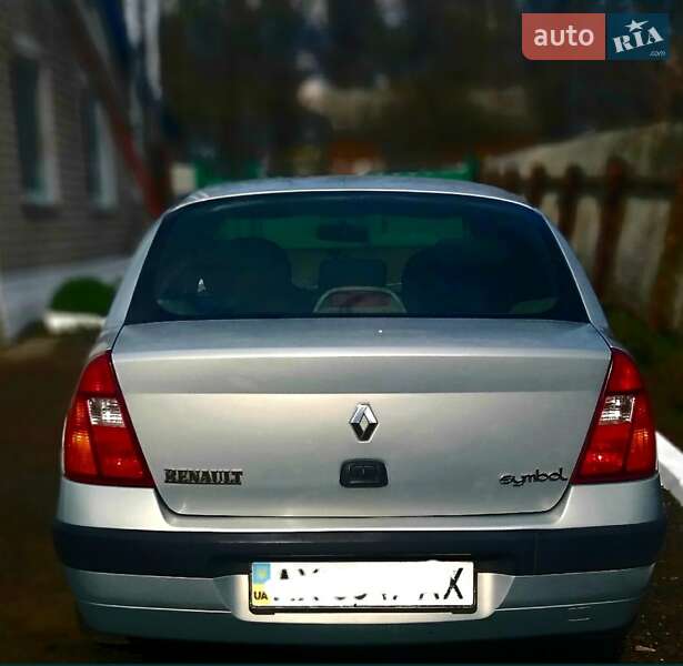 Renault Symbol 2002