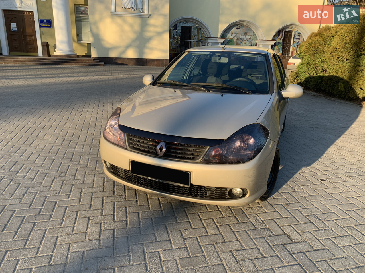 2010 Renault Symbol - мініатюра 10