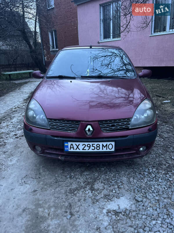Renault Symbol 2004