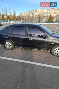 Седан Renault Symbol 2009 в 