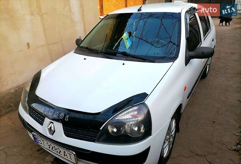 Седан Renault Symbol 2002 в 