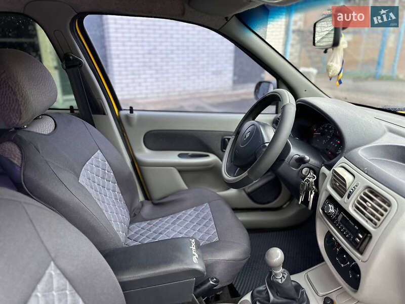 Седан Renault Symbol 2005 в Білій Церкві