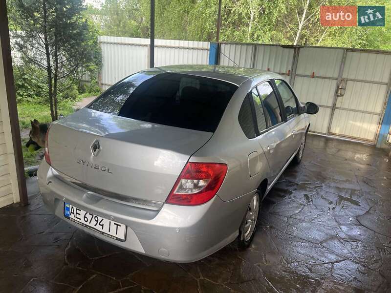Седан Renault Symbol 2011 в Новомосковську