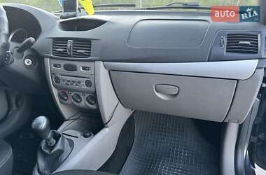 Седан Renault Symbol 2011 в 