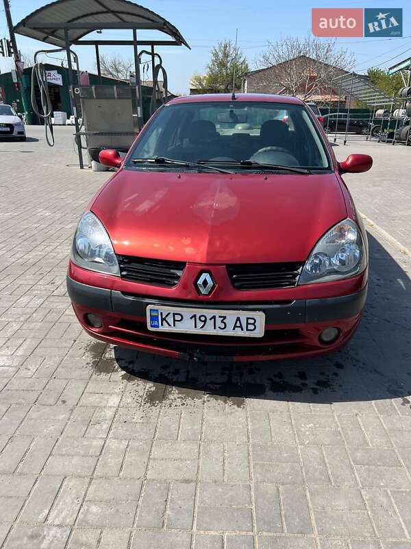 Renault Symbol 2005