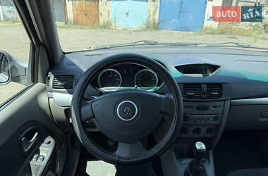 Седан Renault Symbol 2010 в 