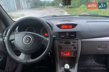 Седан Renault Symbol 2011 в 
