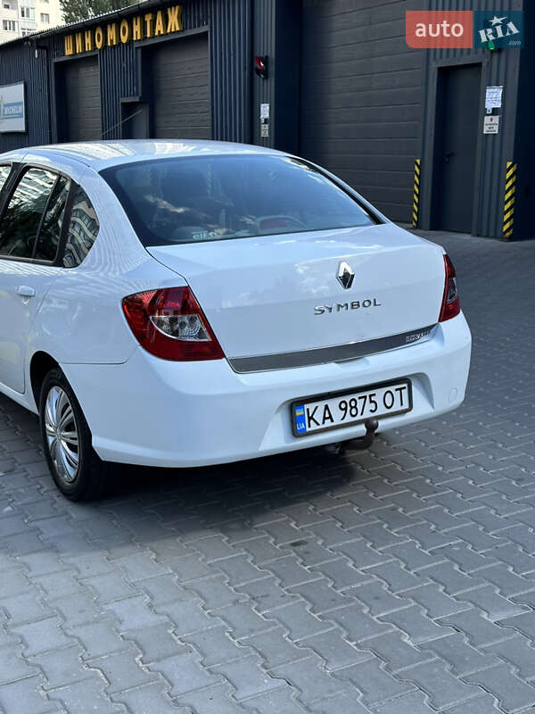 Седан Renault Symbol 2011 в Киеве