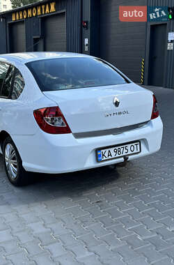 Седан Renault Symbol 2011 в 