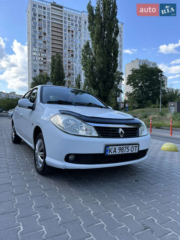 Седан Renault Symbol 2011 в 