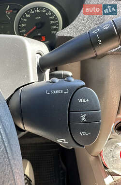 Седан Renault Symbol 2011 в 
