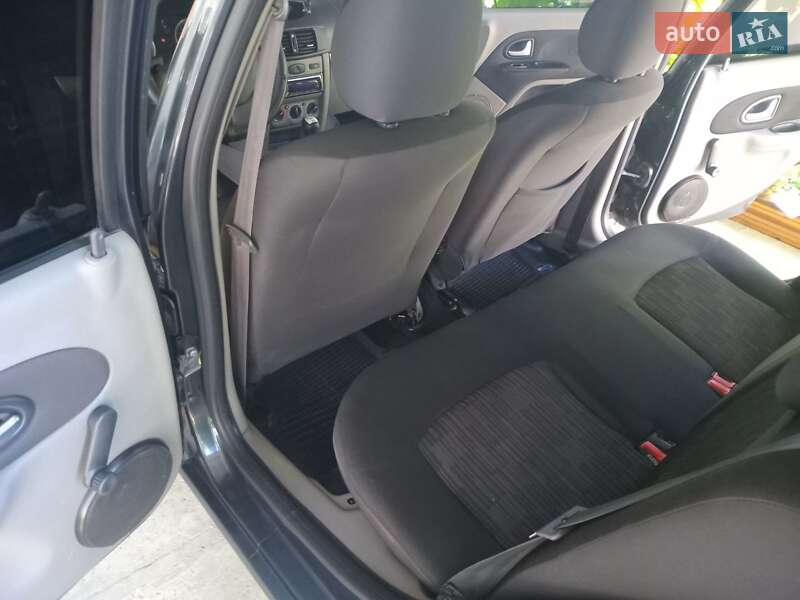 Седан Renault Symbol 2013 в Днепре