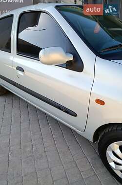 Седан Renault Symbol 2002 в 