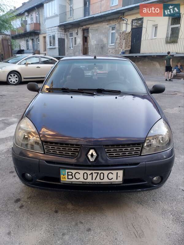 Renault Symbol 2004