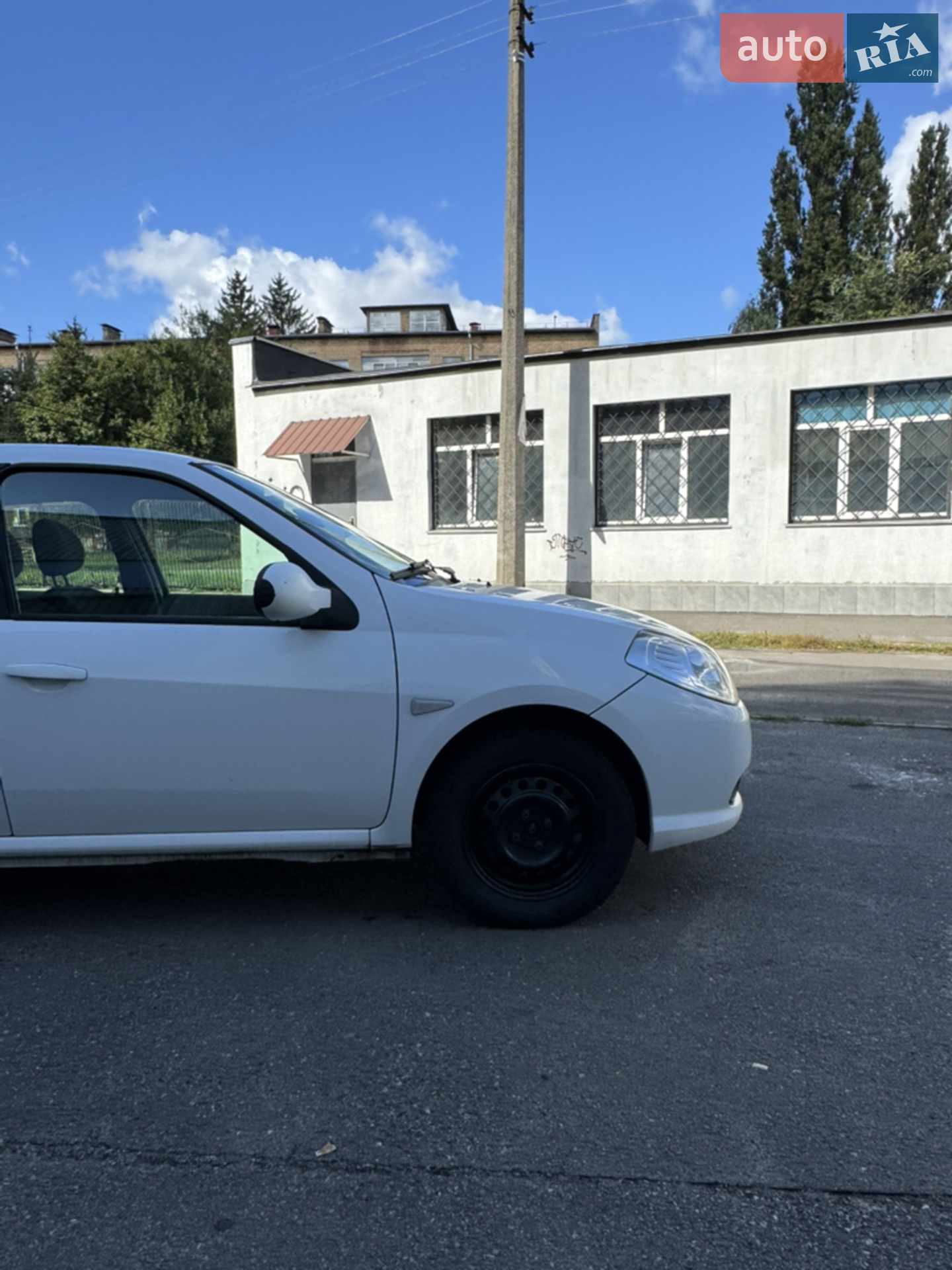2010 Renault Symbol - мініатюра 10