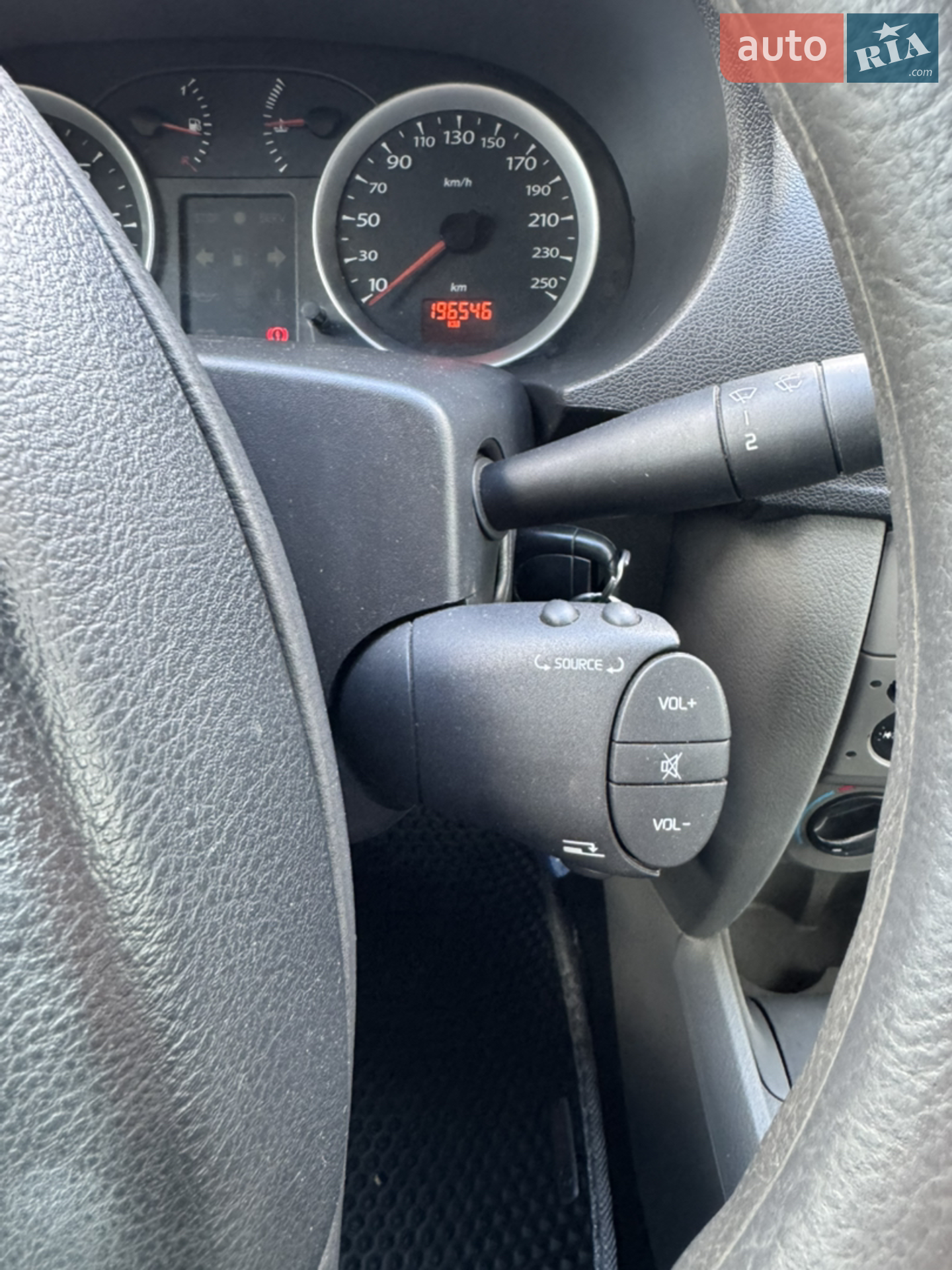 2010 Renault Symbol - мініатюра 22