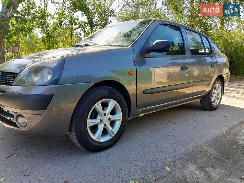 Седан Renault Symbol 2004 в Луцке