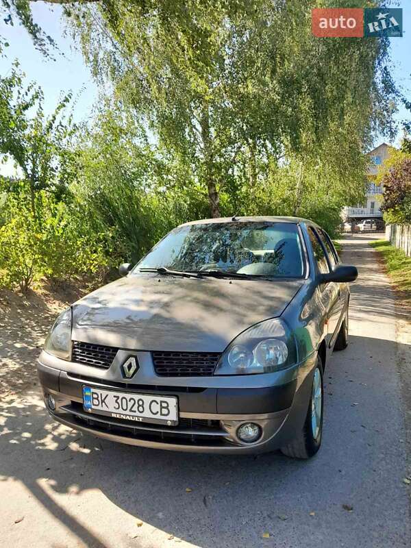 Седан Renault Symbol 2004 в Луцке