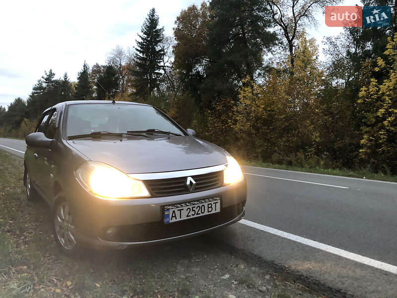Седан Renault Symbol 2009 в Богородчанах