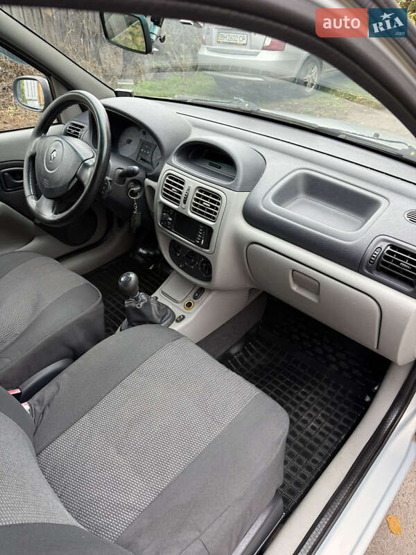 Седан Renault Symbol 2004 в Кременчуці фото 30 Седан Renault Symbol 2004 в Кременчуці