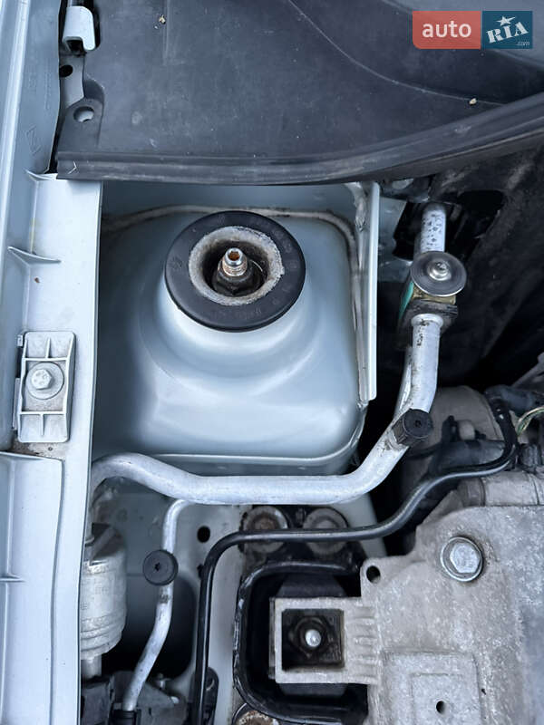 Седан Renault Symbol 2004 в Кременчуці фото 37 Седан Renault Symbol 2004 в Кременчуці