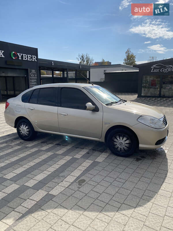 Седан Renault Symbol 2010 в Львове