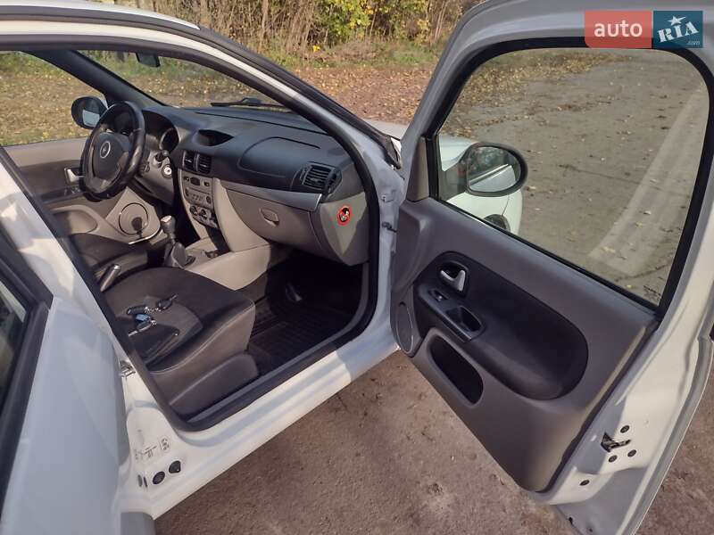 Седан Renault Symbol 2010 в Виннице