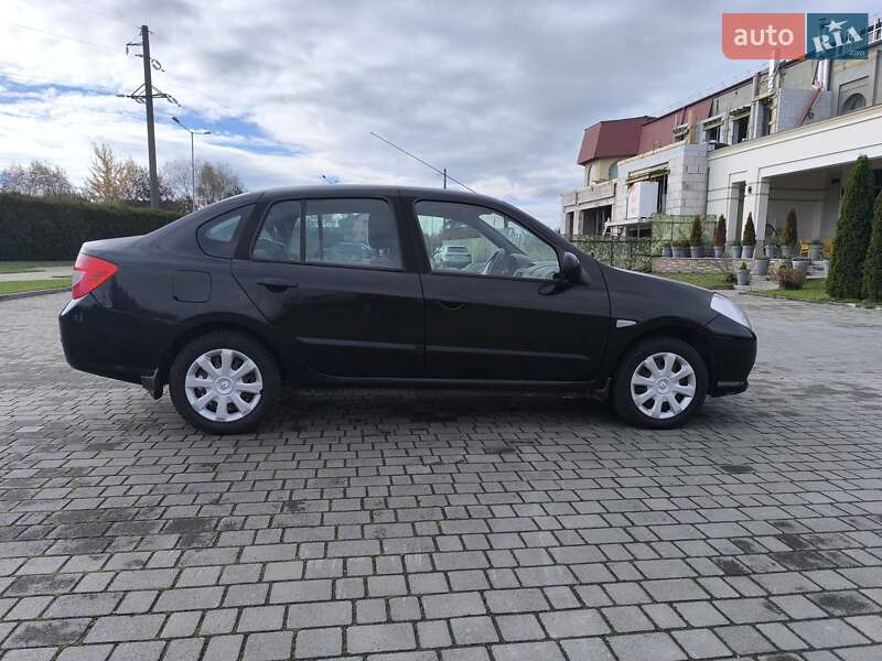 Седан Renault Symbol 2011 в Львове фото 2 Седан Renault Symbol 2011 в Львове