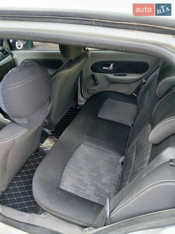 Седан Renault Symbol 2011 в Одессе фото 5 Седан Renault Symbol 2011 в Одессе