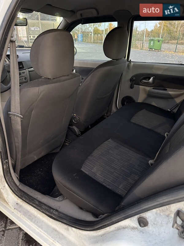 Седан Renault Symbol 2012 в Днепре фото 14 Седан Renault Symbol 2012 в Днепре