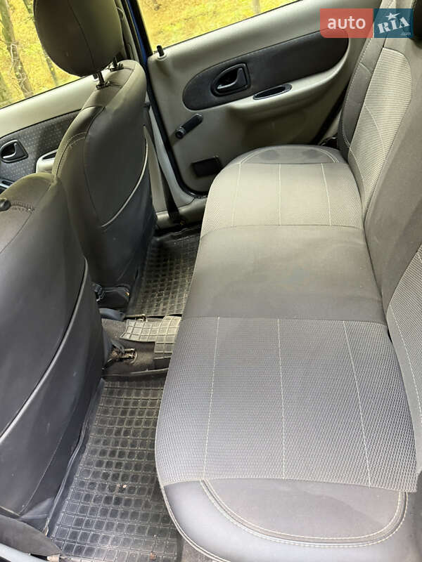 Седан Renault Symbol 2006 в Черновцах фото 18 Седан Renault Symbol 2006 в Черновцах