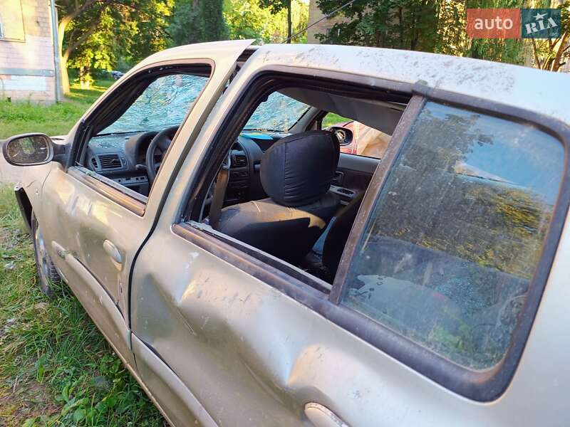 Седан Renault Symbol 2008 в Киеве фото 14 Седан Renault Symbol 2008 в Киеве