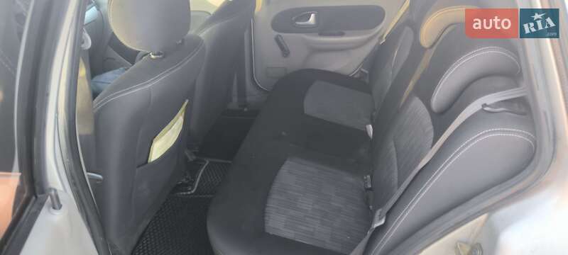 Седан Renault Symbol 2010 в Коцюбинском фото 48 Седан Renault Symbol 2010 в Коцюбинском