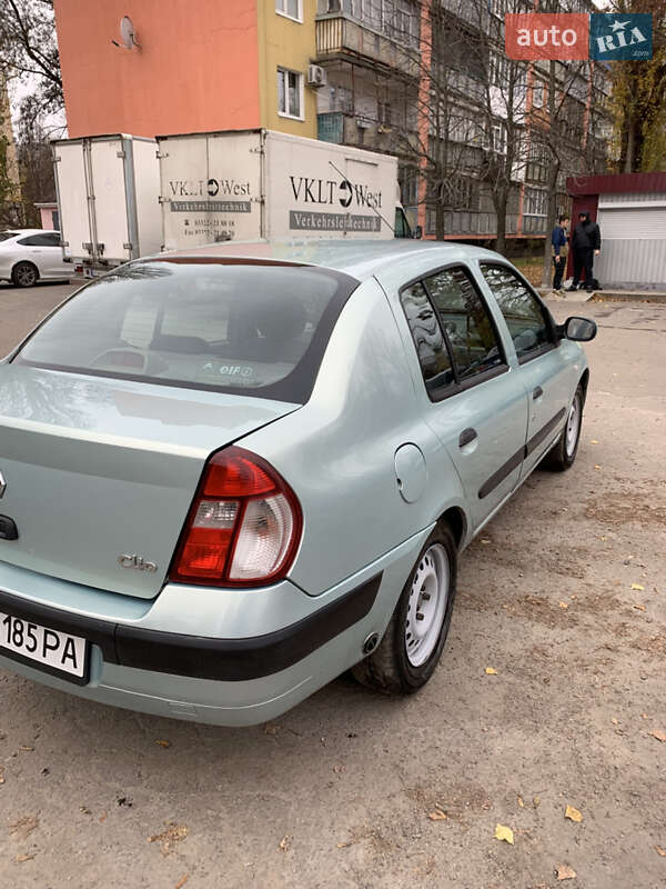 Седан Renault Symbol 2004 в Кременчуці